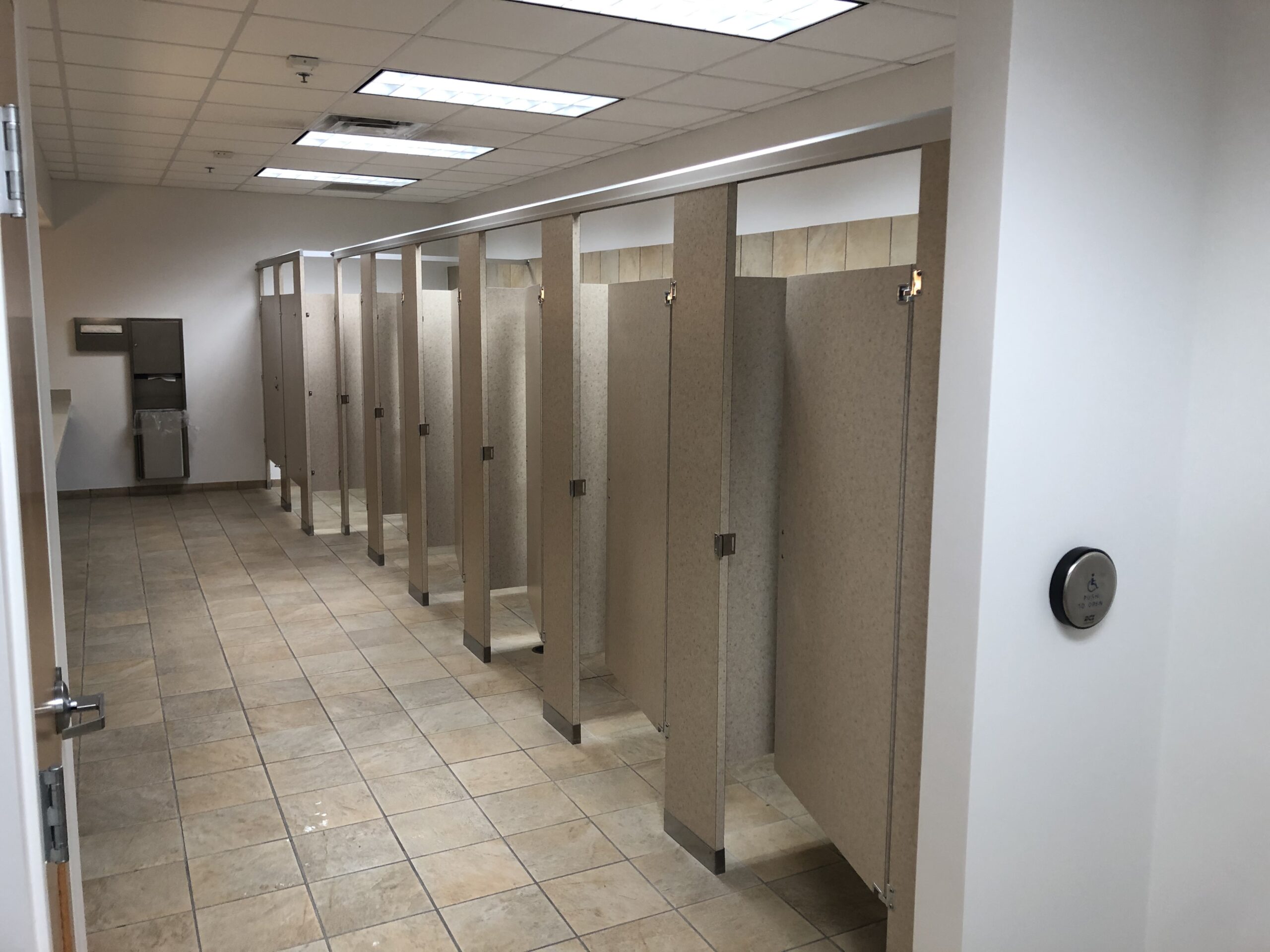 commercial bathroom installers