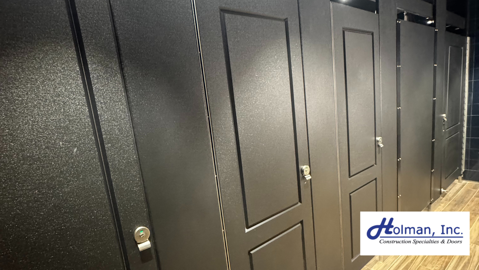 AUG_ Beyond Basic Stalls_ High-End Toilet Partition Trends for Commercial Spaces